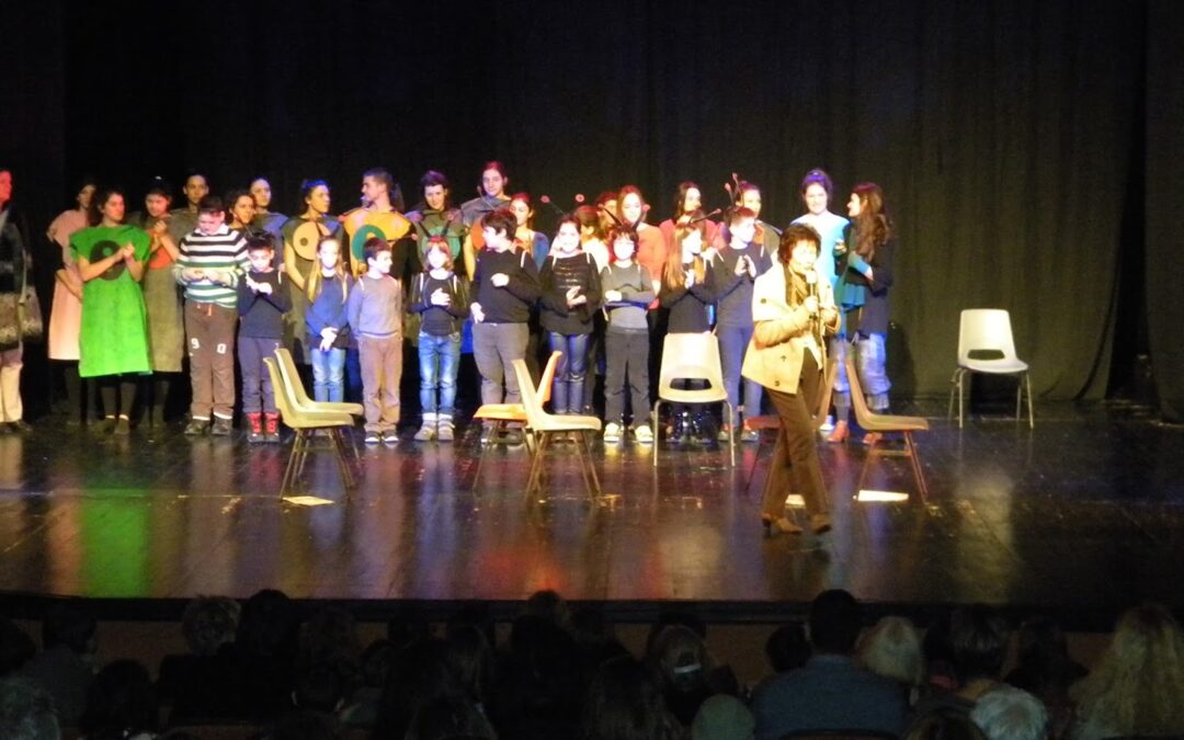 Pariz kroz priču, pjesmu, igru…..